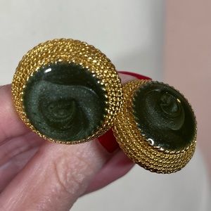 Vintage 80 90 Maximalist Heavy Gold Olive Green Enamel Mobwife Round Earrings